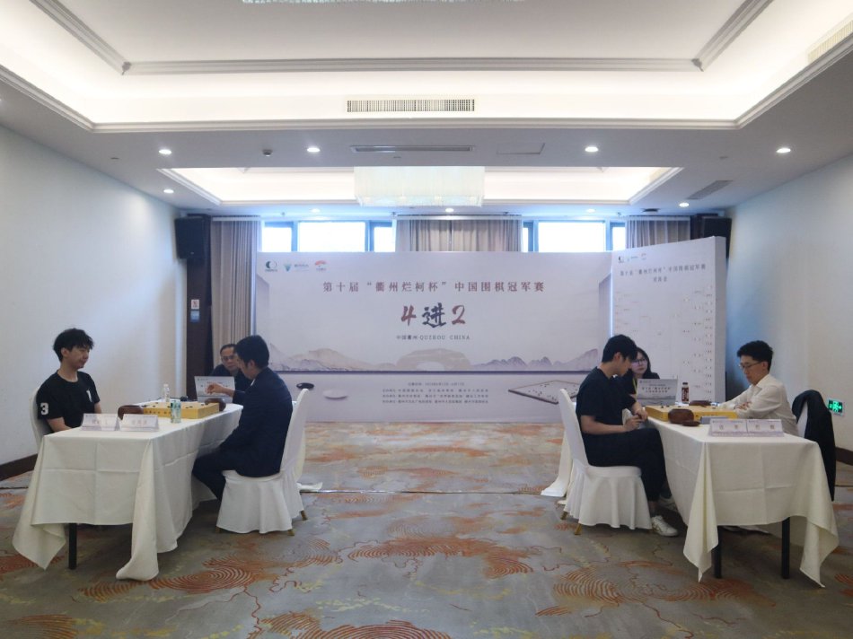 习近平主席在中阿合作论坛第十届部长级会议开幕式上的主旨讲话为中阿团结合作注入力量-yiowqvnjfggsk3lpr-　　《关于新时期强化公路养护资金保障的调查研究》一文中提及，2021年中国高速公路养护资金投入为568亿元，普通国省道养护资金投资为887亿元，农村公路养护资金投入974亿元。